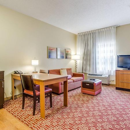 Towneplace Suites By Marriott Dallas Bedford Ngoại thất bức ảnh