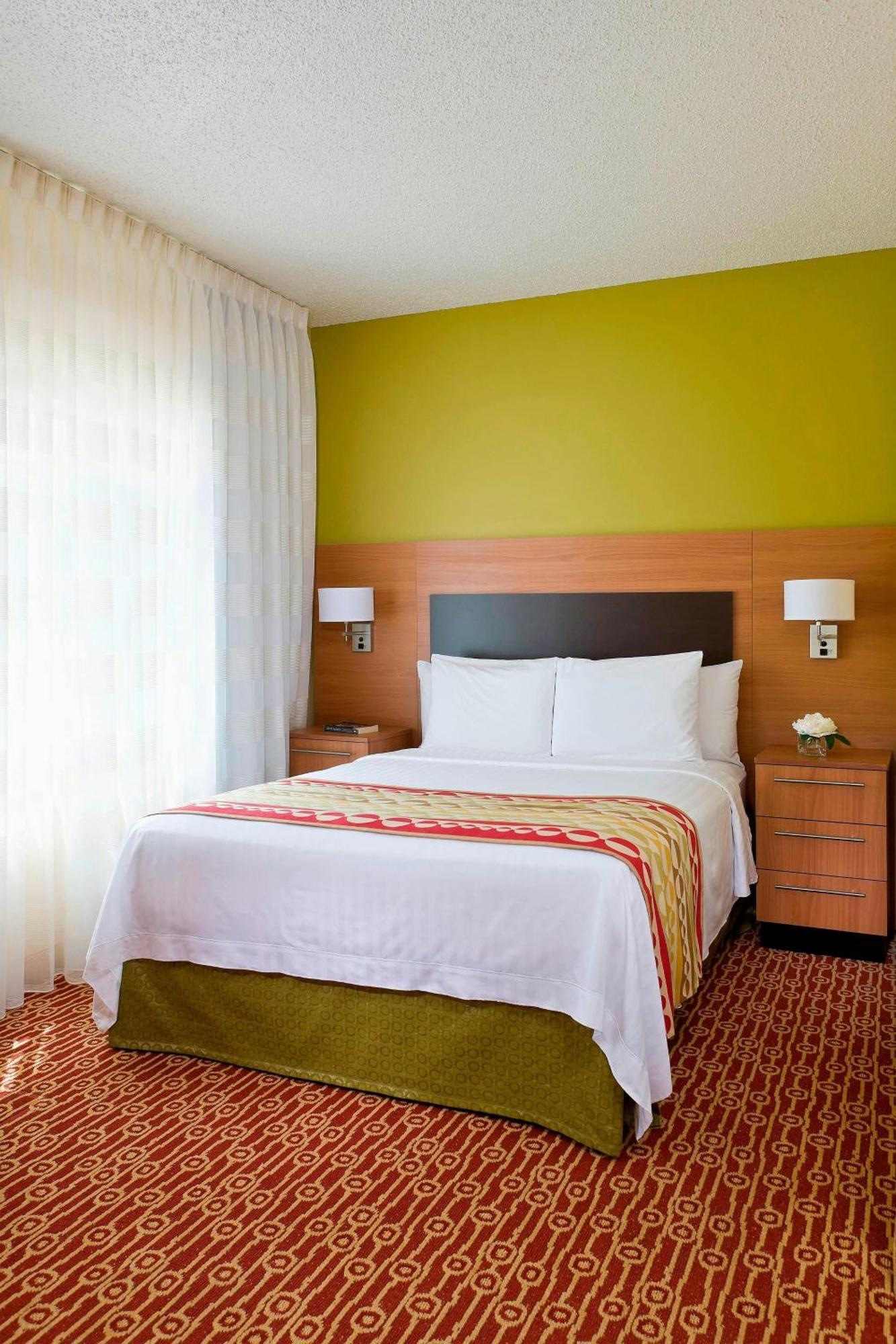 Towneplace Suites By Marriott Dallas Bedford Ngoại thất bức ảnh