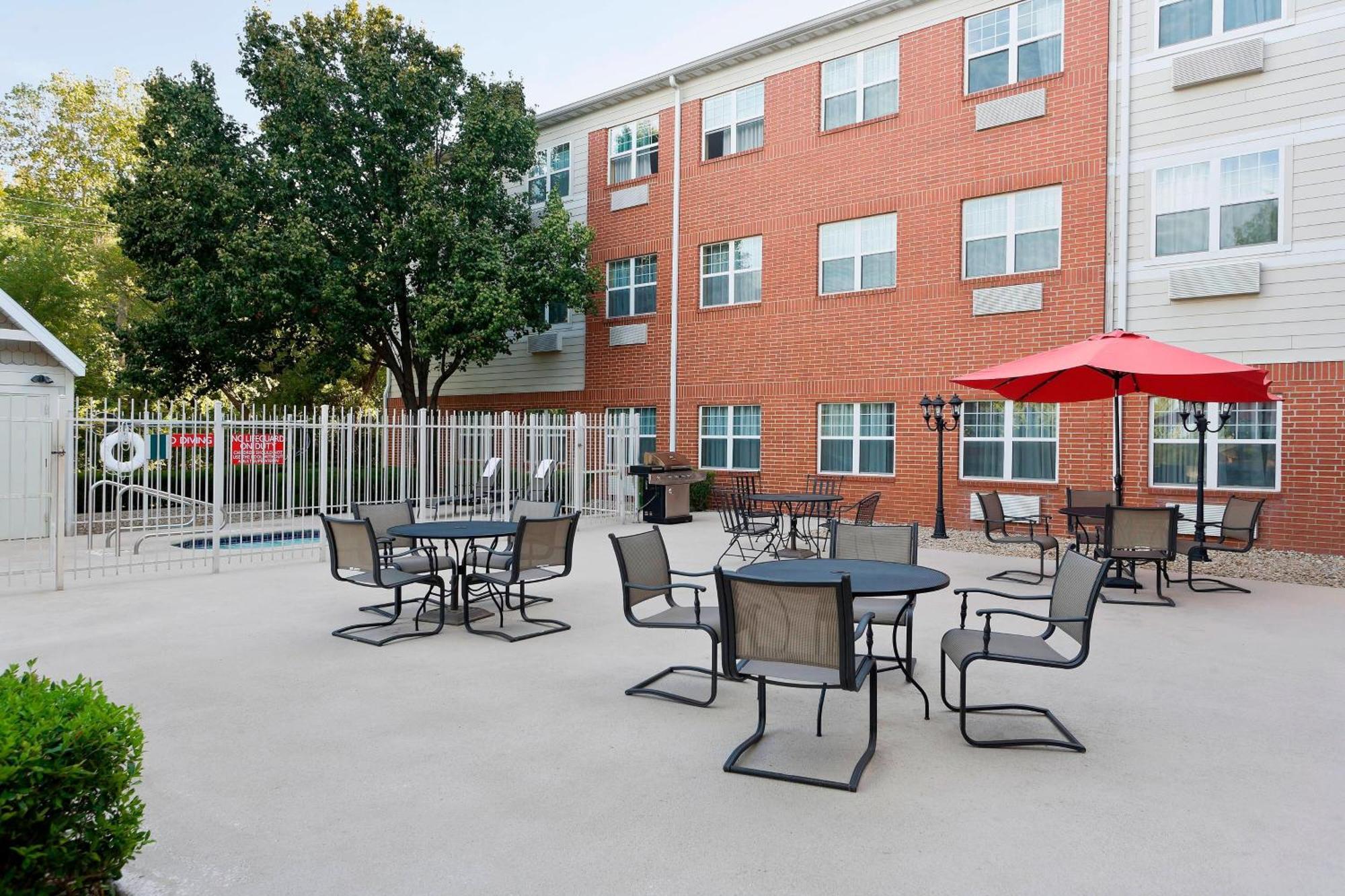 Towneplace Suites By Marriott Dallas Bedford Ngoại thất bức ảnh